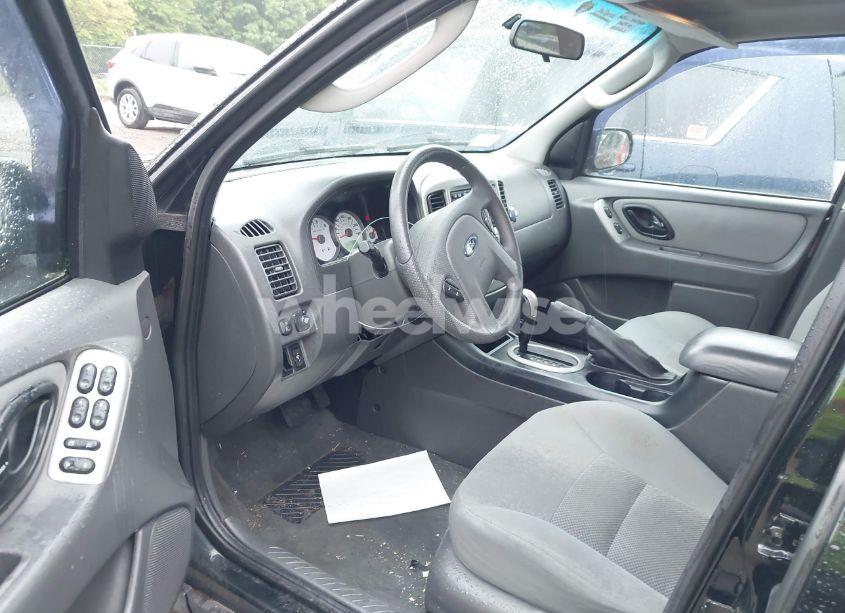 Photo 5 of 2007 Ford Escape XLT/XLT SPORT (VIN 1FMYU93187KA04307)