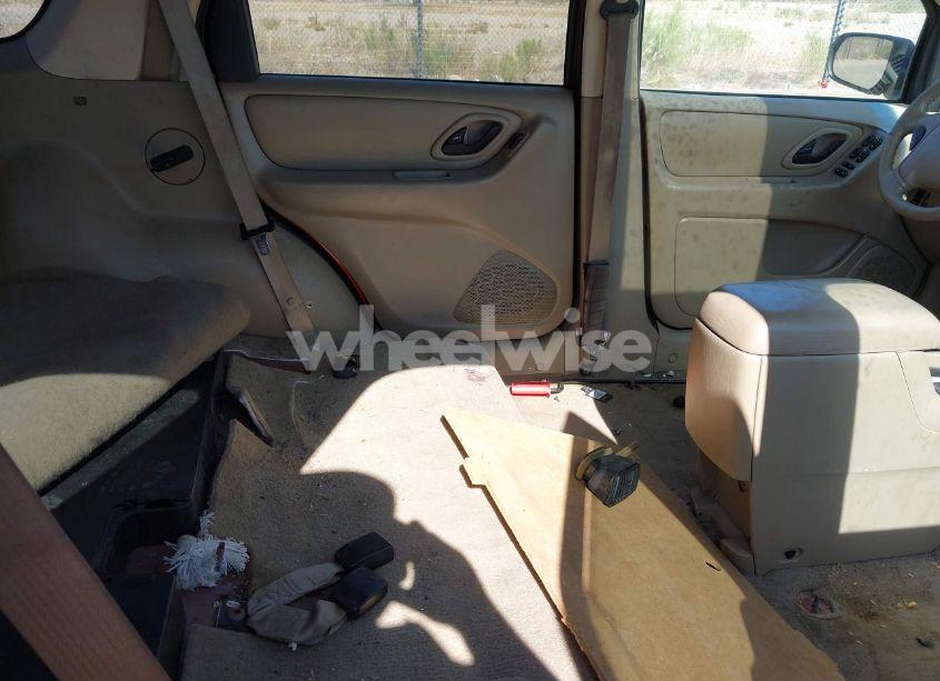 Photo 8 of 2007 Ford Escape XLT/XLT SPORT (VIN 1FMYU93187KA16327)