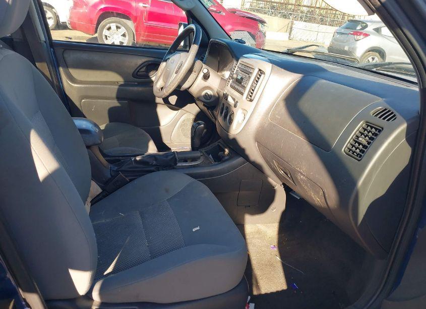 Photo 5 of 2007 Ford Escape XLT/XLT SPORT (VIN 1FMYU93187KA90976)