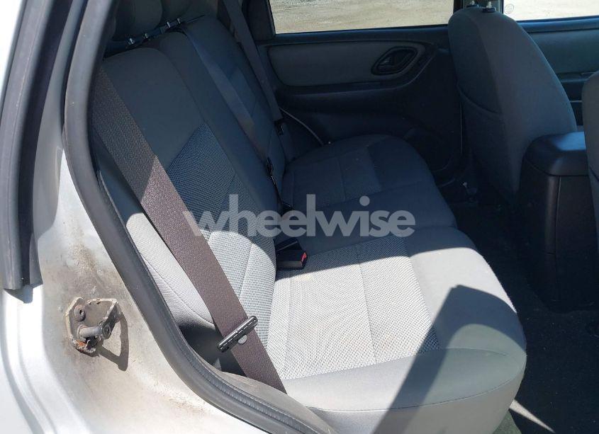 Photo 8 of 2007 Ford Escape XLT/XLT SPORT (VIN 1FMYU93187KA96812)