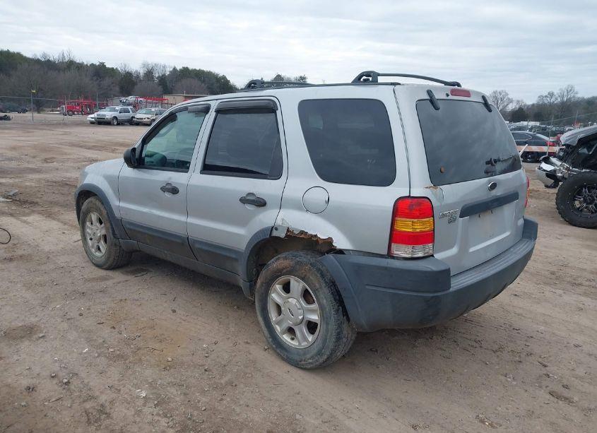 Photo 3 of 2003 Ford Escape XLT (VIN 1FMYU93193KA22258)