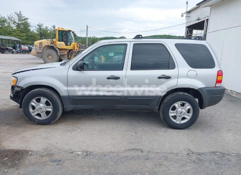 Photo 14 of 2003 Ford Escape XLT (VIN 1FMYU93193KC76018)