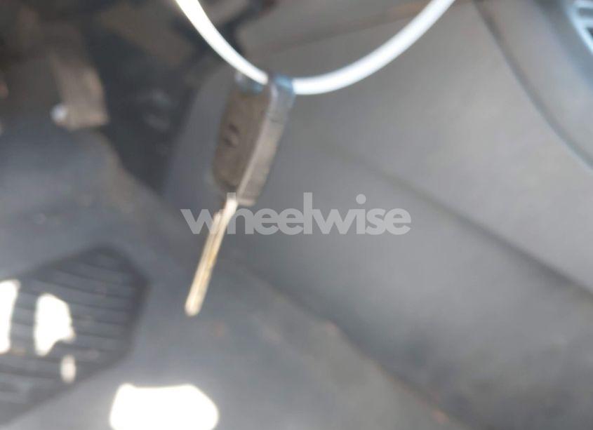 Photo 11 of 2005 Ford Escape XLT (VIN 1FMYU93195DA10571)