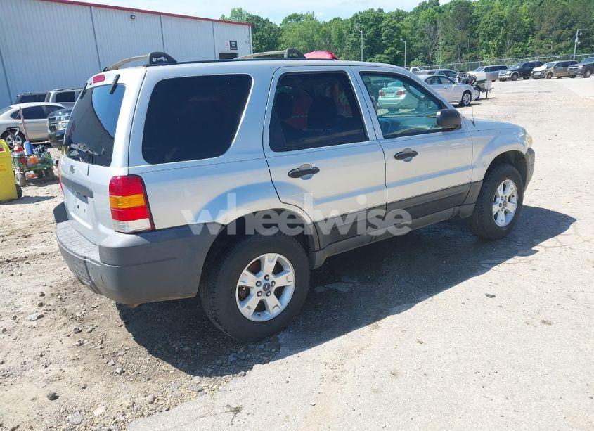 Photo 4 of 2005 Ford Escape XLT (VIN 1FMYU93195DA10571)