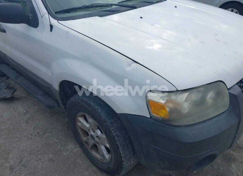 Photo 6 of 2005 Ford Escape XLT (VIN 1FMYU93195KC70402)