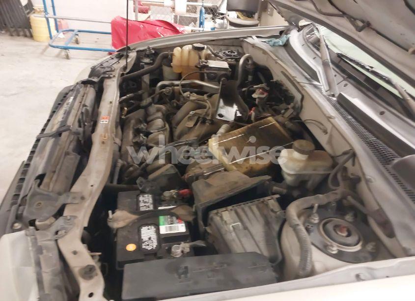 Photo 14 of 2005 Ford Escape XLT (VIN 1FMYU93195KC96160)