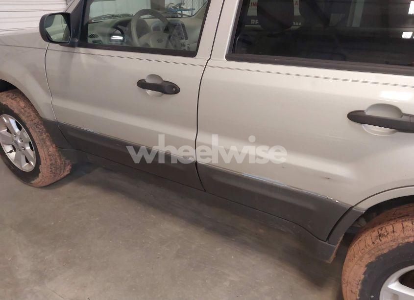 Photo 6 of 2005 Ford Escape XLT (VIN 1FMYU93195KC96160)