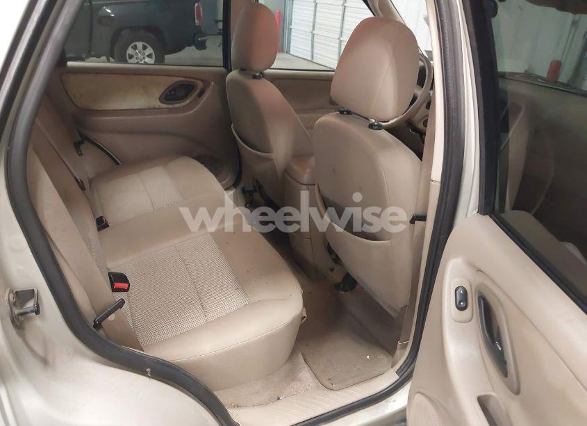 Photo 8 of 2005 Ford Escape XLT (VIN 1FMYU93195KC96160)