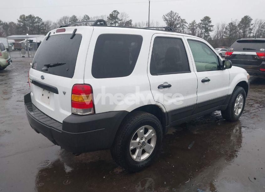 Photo 4 of 2006 Ford Escape XLT/XLT SPORT (VIN 1FMYU93196KD24573)