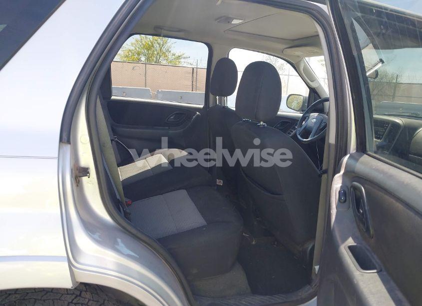 Photo 8 of 2007 Ford Escape XLT/XLT SPORT (VIN 1FMYU93197KA29684)