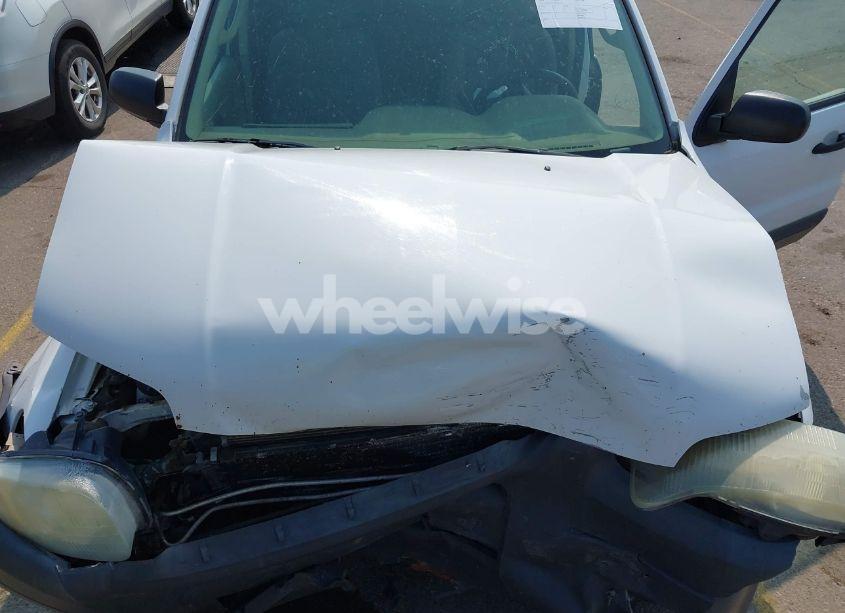 Photo 10 of 2004 Ford Escape XLT (VIN 1FMYU931X4DA16796)