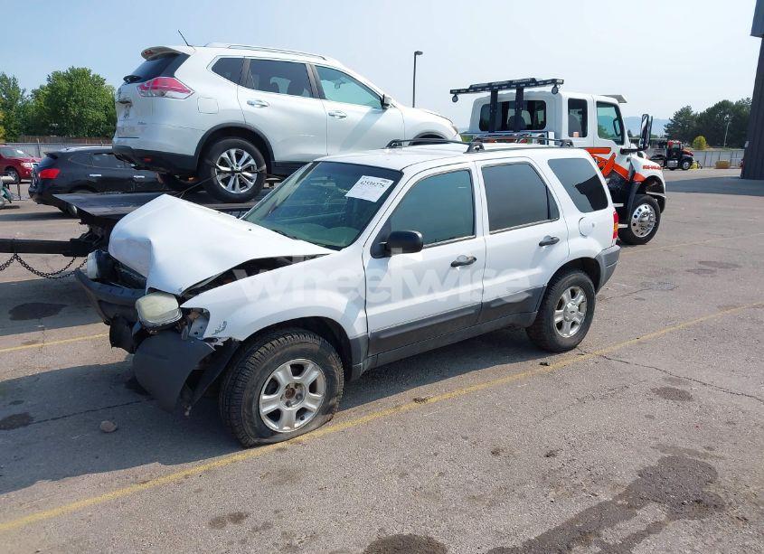 Photo 2 of 2004 Ford Escape XLT (VIN 1FMYU931X4DA16796)
