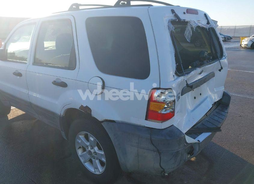 Photo 12 of 2005 Ford Escape XLT (VIN 1FMYU931X5KA84738)