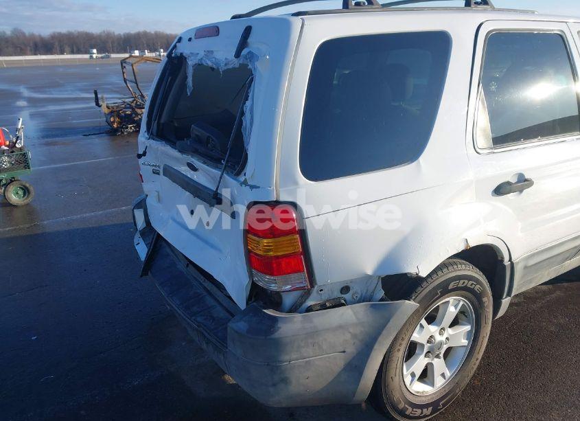 Photo 13 of 2005 Ford Escape XLT (VIN 1FMYU931X5KA84738)