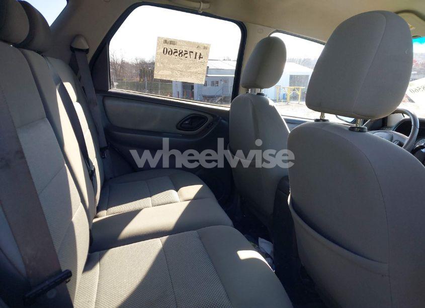 Photo 8 of 2005 Ford Escape XLT (VIN 1FMYU931X5KB23022)