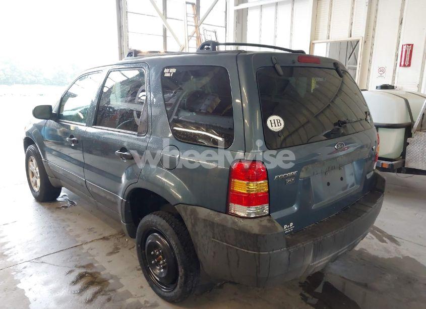 Photo 3 of 2005 Ford Escape XLT (VIN 1FMYU931X5KD73487)