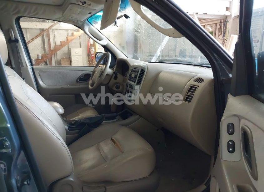 Photo 5 of 2005 Ford Escape XLT (VIN 1FMYU931X5KD73487)