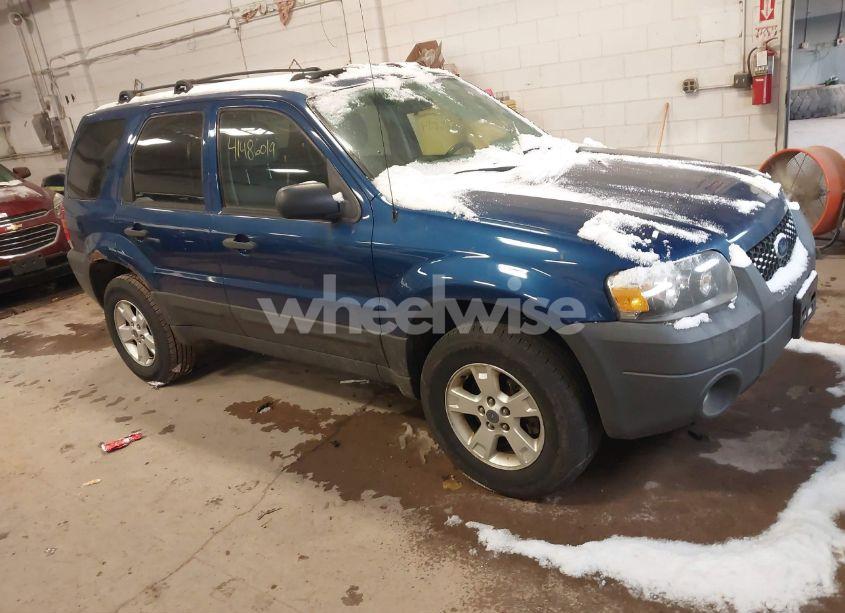 2007 Ford Escape XLT/XLT SPORT (VIN 1FMYU931X7KB35707) main photo