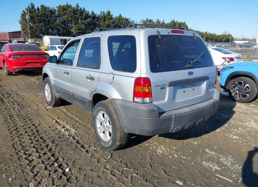 Photo 3 of 2007 Ford Escape XLT/XLT SPORT (VIN 1FMYU931X7KC09093)