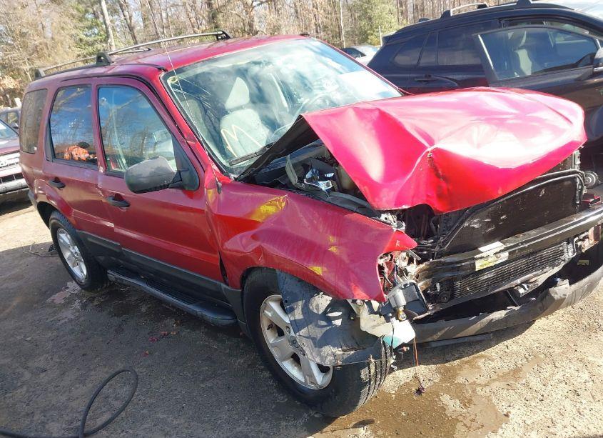 2005 Ford Escape XLT (VIN 1FMYU93Z05KB93859) main photo