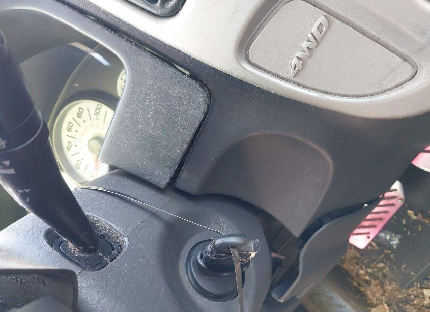 Photo 11 of 2005 Ford Escape XLT (VIN 1FMYU93Z05KB93859)