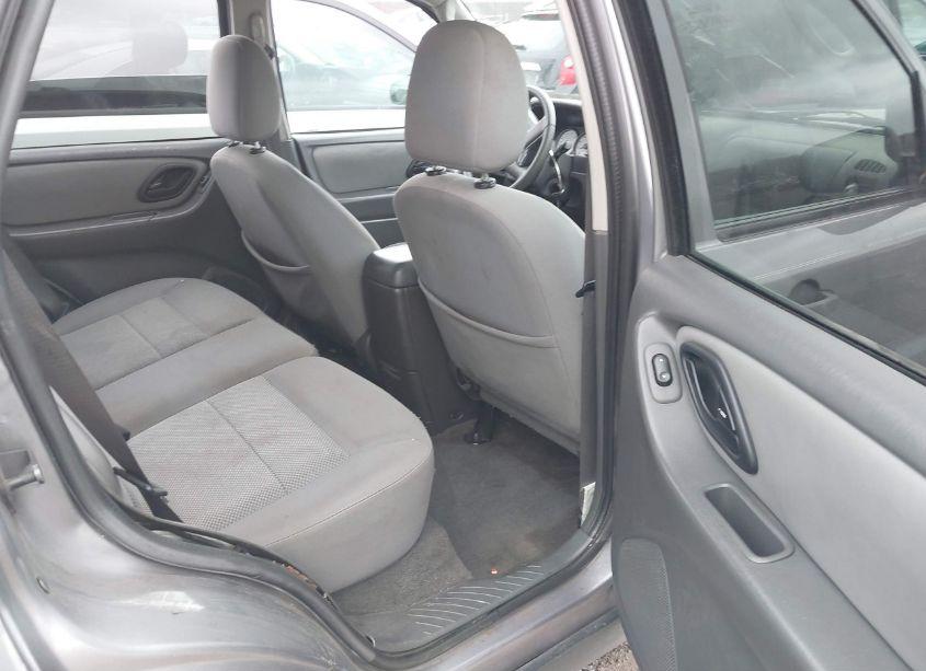 Photo 8 of 2007 Ford Escape XLT (VIN 1FMYU93Z47KB78381)