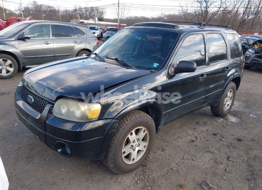 Photo 2 of 2005 Ford Escape LIMITED (VIN 1FMYU94105KA52430)