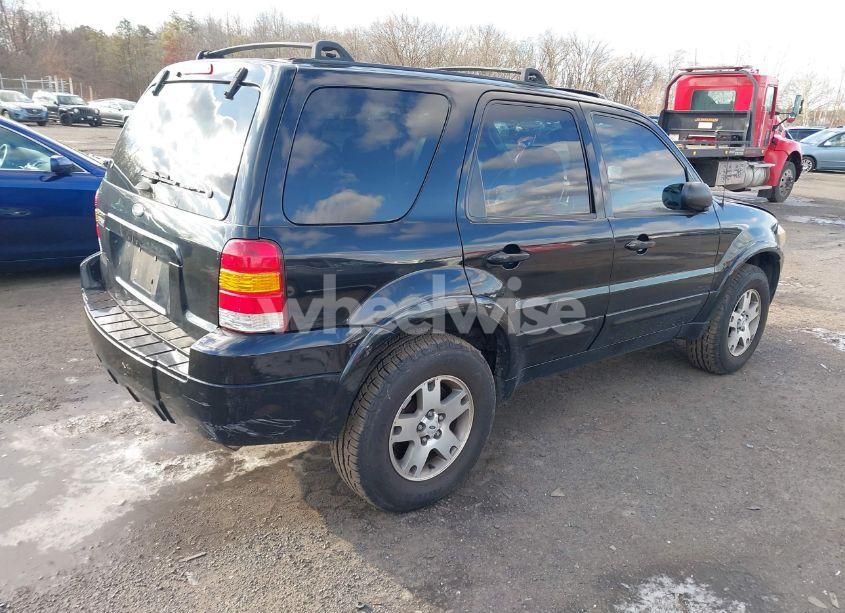 Photo 4 of 2005 Ford Escape LIMITED (VIN 1FMYU94105KA52430)