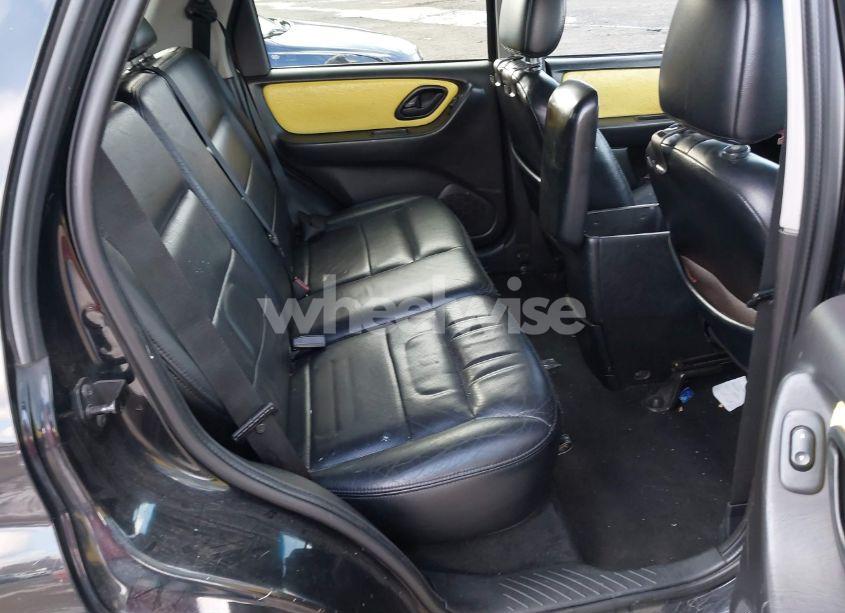 Photo 8 of 2005 Ford Escape LIMITED (VIN 1FMYU94105KA52430)