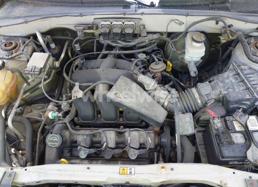 Photo 10 of 2005 Ford Escape LIMITED (VIN 1FMYU94105KB67187)