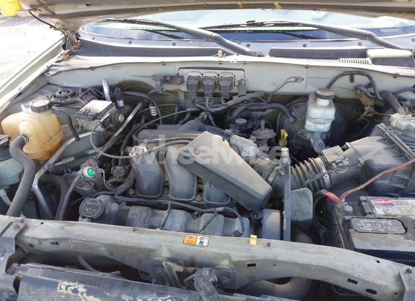 Photo 10 of 2005 Ford Escape LIMITED (VIN 1FMYU94125KA02046)