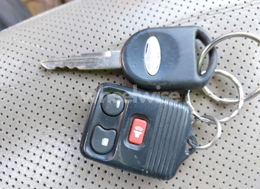 Photo 11 of 2005 Ford Escape LIMITED (VIN 1FMYU94125KA02046)