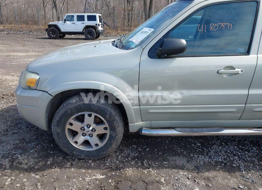 Photo 6 of 2005 Ford Escape LIMITED (VIN 1FMYU94125KA02046)