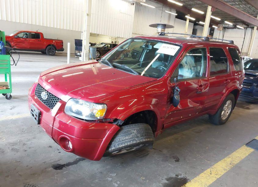 Photo 2 of 2007 Ford Escape LIMITED (VIN 1FMYU94127KA43943)
