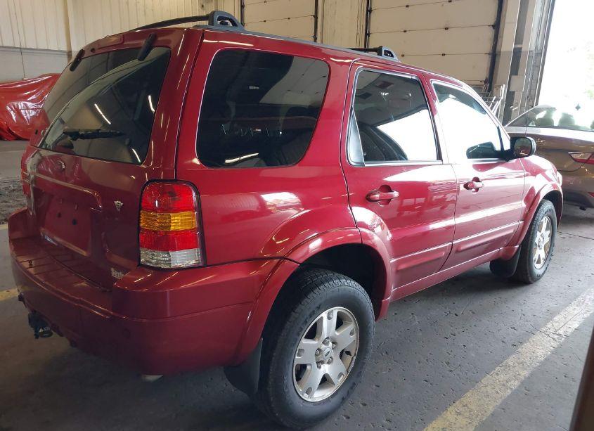 Photo 4 of 2007 Ford Escape LIMITED (VIN 1FMYU94127KA43943)
