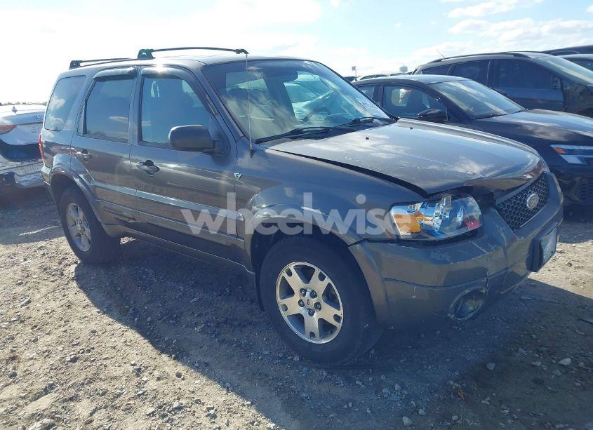 2005 Ford Escape LIMITED (VIN 1FMYU94135KA02718) main photo