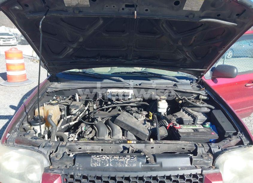 Photo 10 of 2005 Ford Escape LIMITED (VIN 1FMYU94135KC22117)