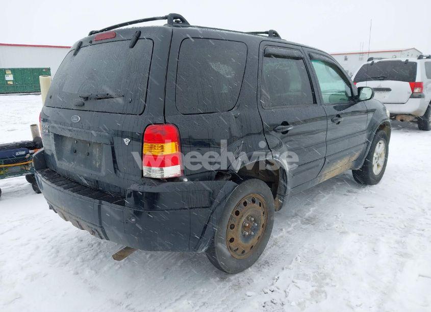 Photo 4 of 2007 Ford Escape LIMITED (VIN 1FMYU94147KA28554)