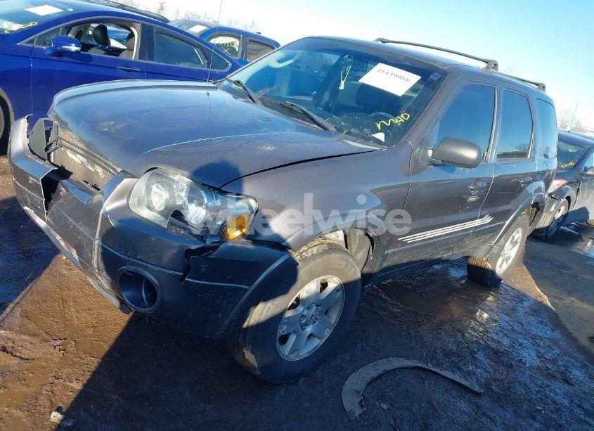 Photo 2 of 2006 Ford Escape LIMITED (VIN 1FMYU94166KC74357)