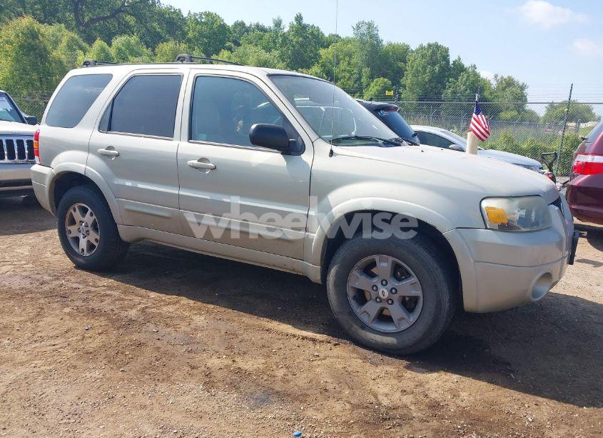 2005 Ford Escape LIMITED (VIN 1FMYU94175KA06769) main photo