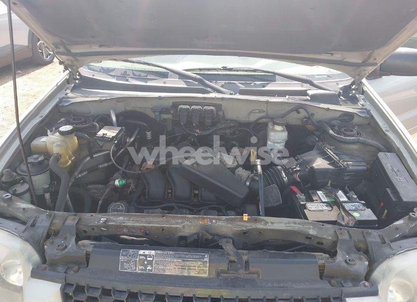 Photo 10 of 2005 Ford Escape LIMITED (VIN 1FMYU94175KA06769)