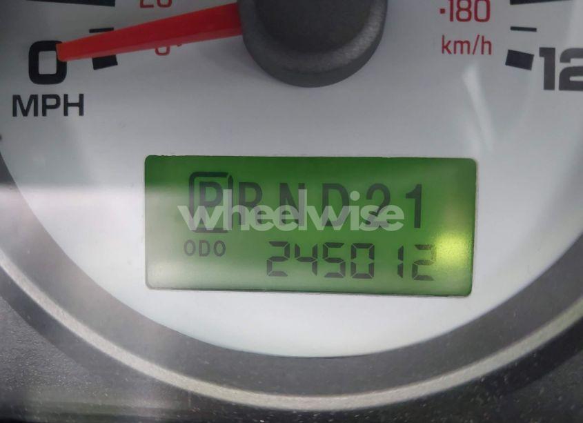 Photo 15 of 2005 Ford Escape LIMITED (VIN 1FMYU94175KB42352)