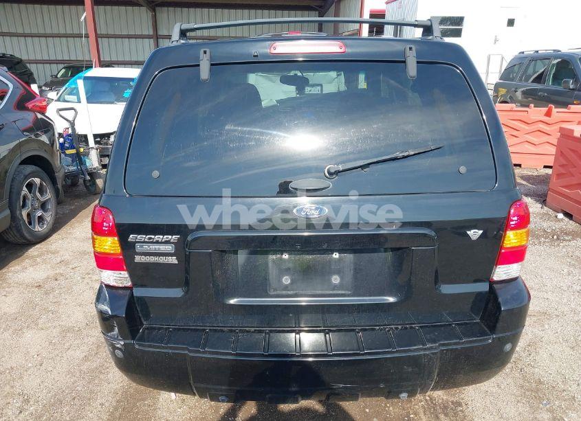 Photo 16 of 2005 Ford Escape LIMITED (VIN 1FMYU94175KB42352)