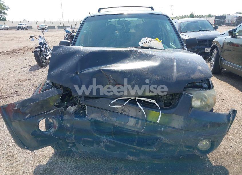 Photo 6 of 2005 Ford Escape LIMITED (VIN 1FMYU94175KB42352)