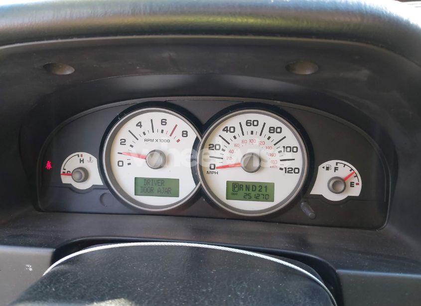 Photo 7 of 2005 Ford Escape LIMITED (VIN 1FMYU94175KE16441)