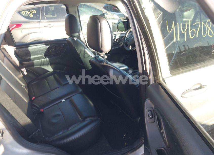 Photo 8 of 2005 Ford Escape LIMITED (VIN 1FMYU94175KE16441)