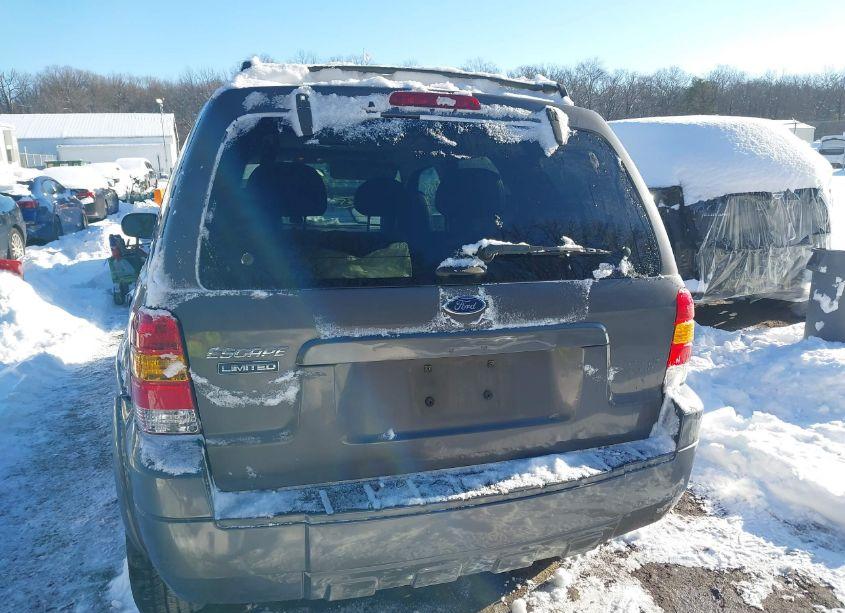 Photo 16 of 2005 Ford Escape LIMITED (VIN 1FMYU94185KA45709)