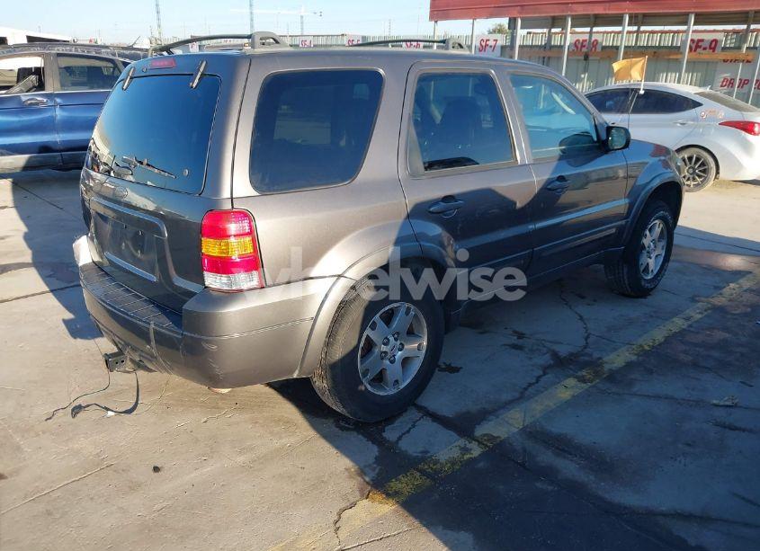 Photo 4 of 2005 Ford Escape LIMITED (VIN 1FMYU94185KA51025)