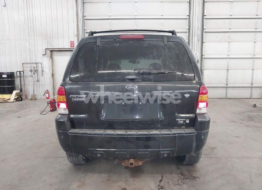 Photo 16 of 2007 Ford Escape LIMITED (VIN 1FMYU94187KA50511)