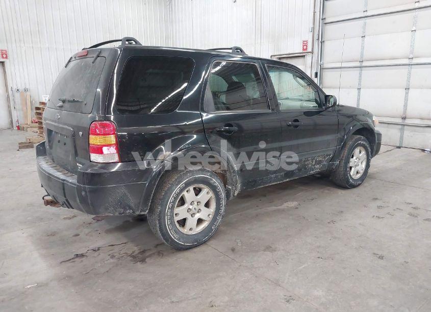 Photo 4 of 2007 Ford Escape LIMITED (VIN 1FMYU94187KA50511)
